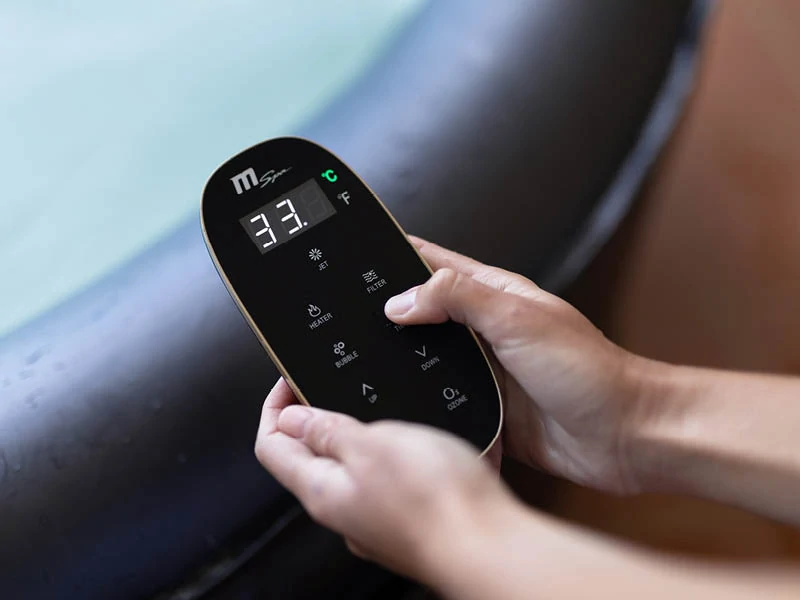 Mobilní vířivá vana MSpa CARLTON 6p 2200W